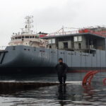 Ship Unloading Skid Attachment and Removal Services